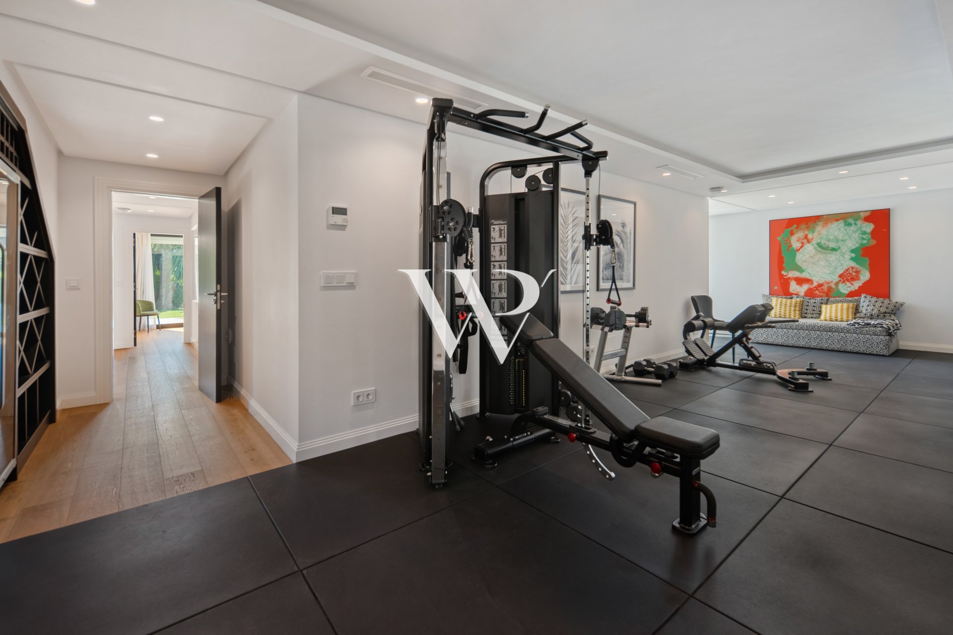 Reventa - Villa - Marbella