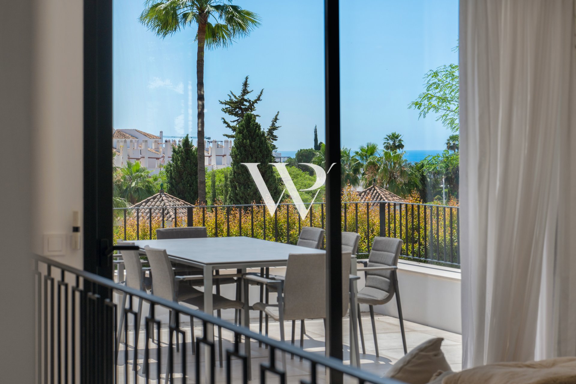 Reventa - Villa - Marbella