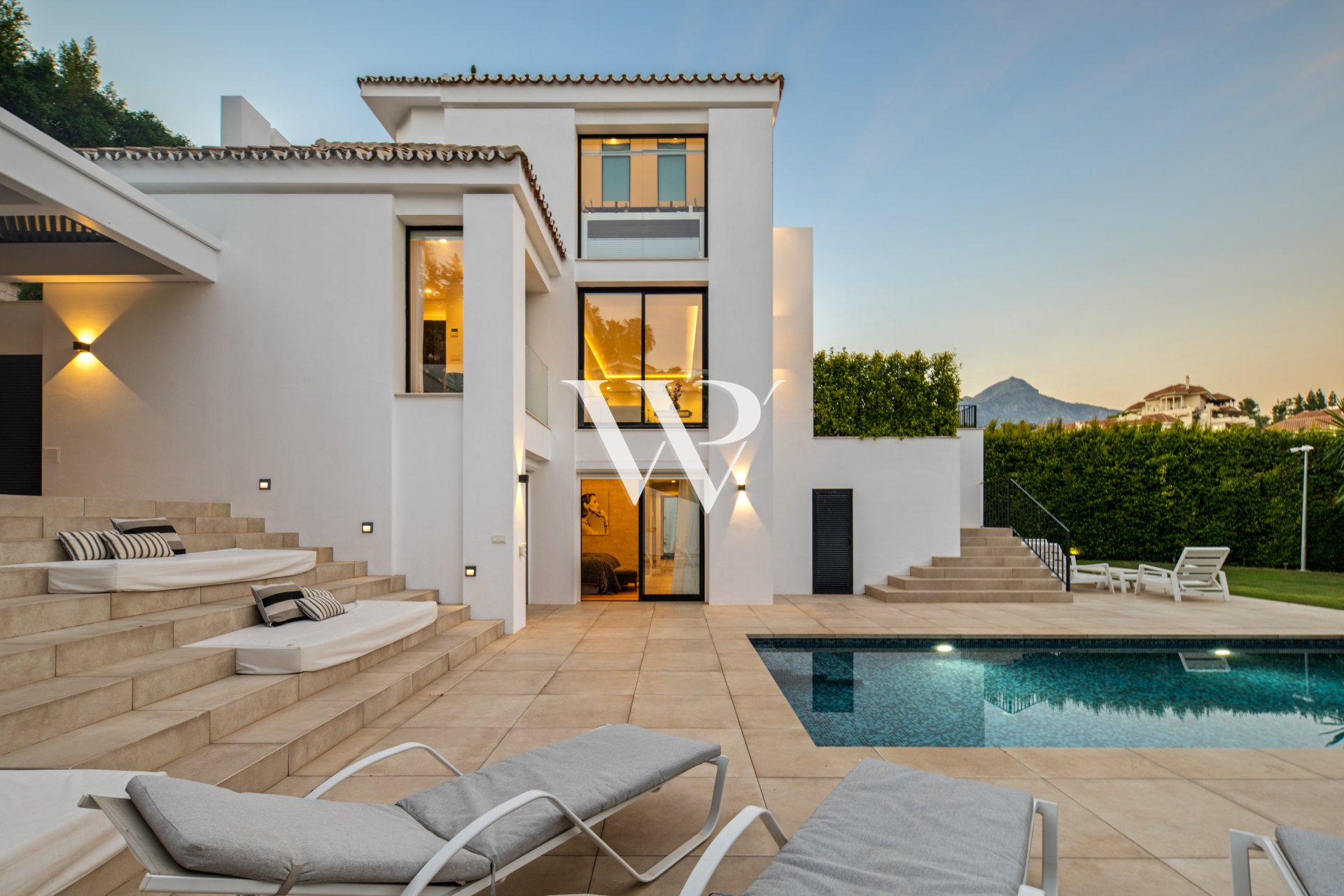 Reventa - Villa - Marbella