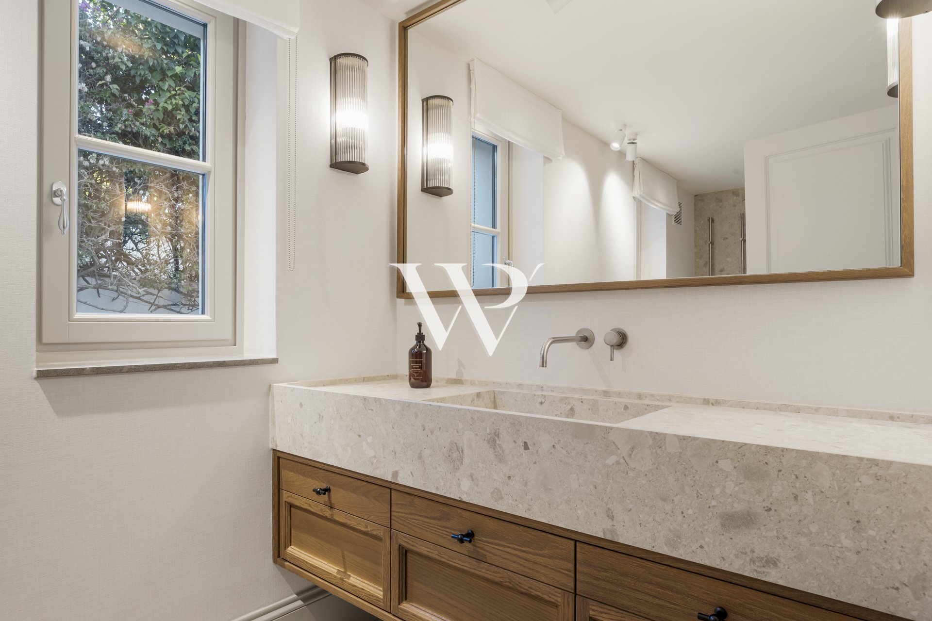 Reventa - Villa - Marbella