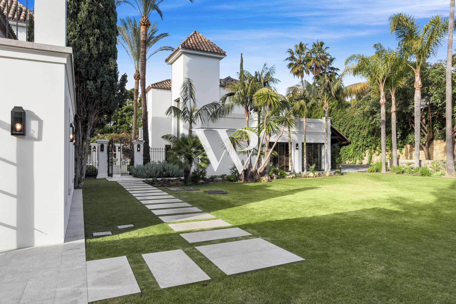Reventa - Villa - Marbella
