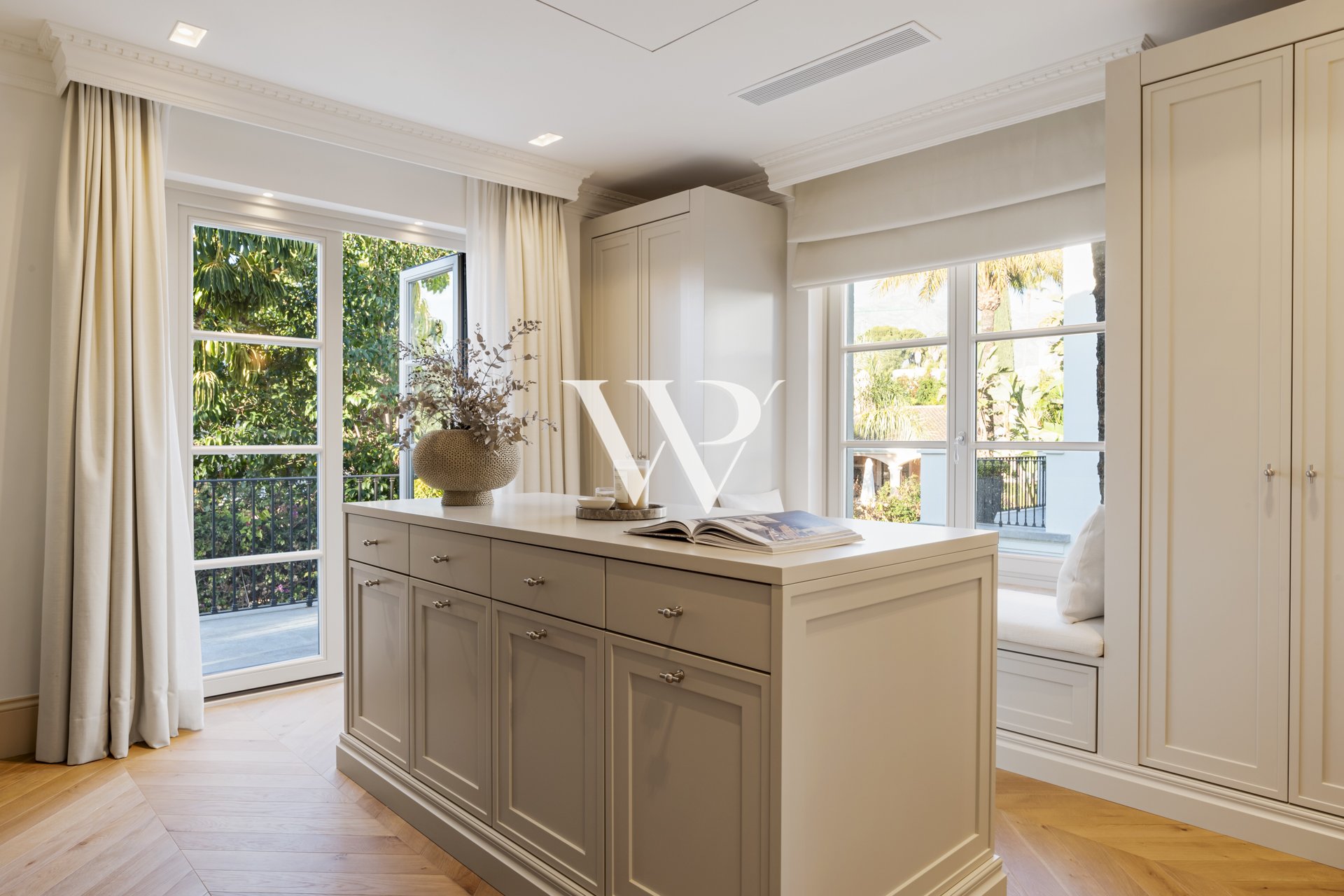 Reventa - Villa - Marbella