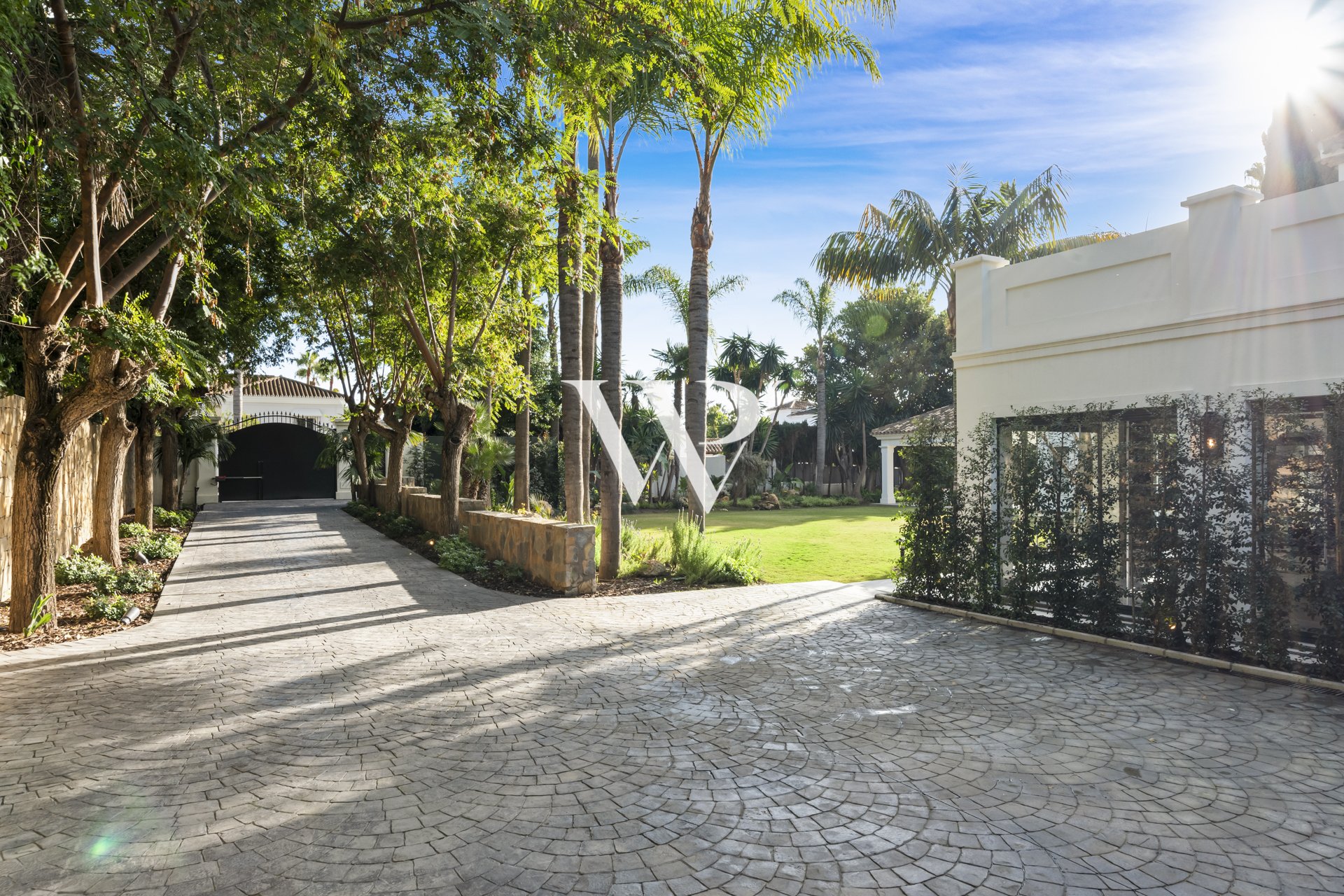 Reventa - Villa - Marbella