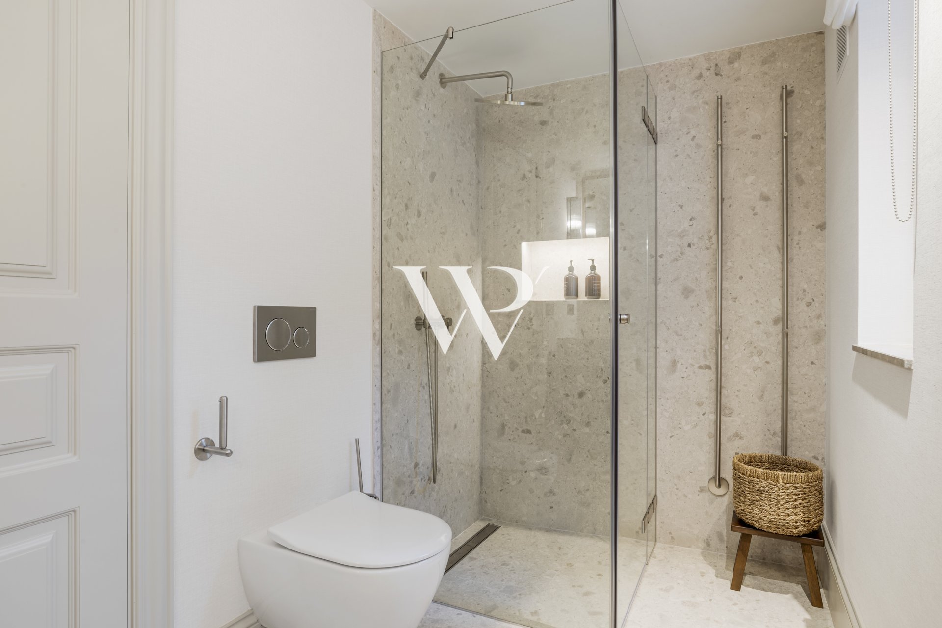 Reventa - Villa - Marbella